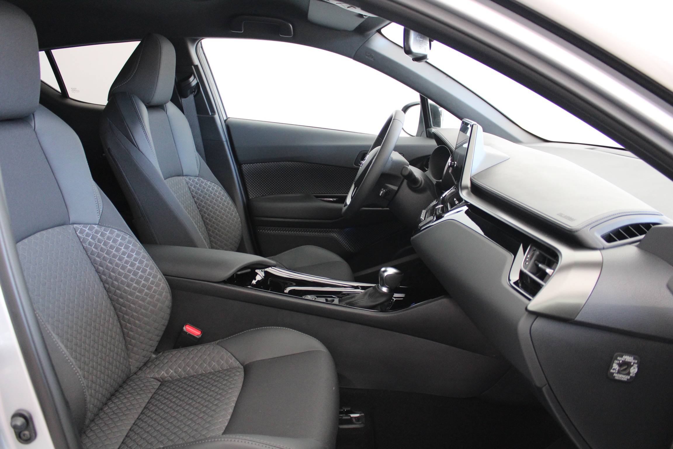 TOYOTA TOYOTA C-HR Toyota C-HR 1.8 Hybrid SQUARE Collection