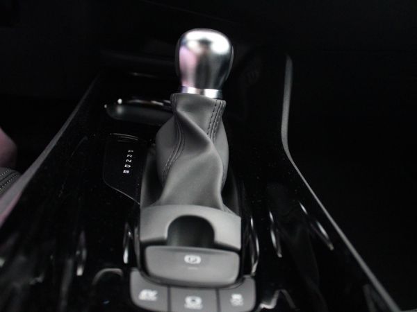 TOYOTA TOYOTA C-HR Toyota C-HR 1.8 Hybrid SQUARE Collection