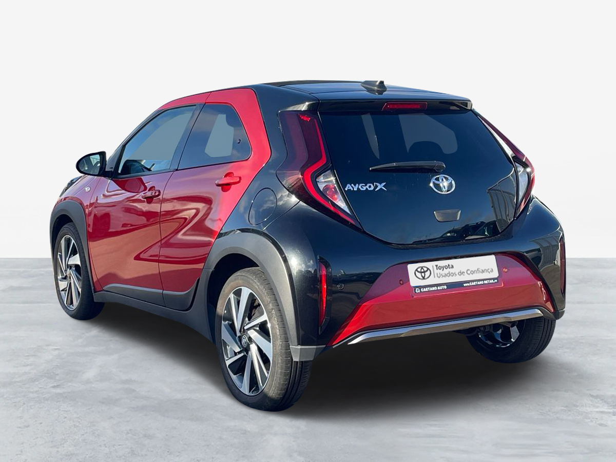 TOYOTA AYGO X Aygo X envy 1.0G MT