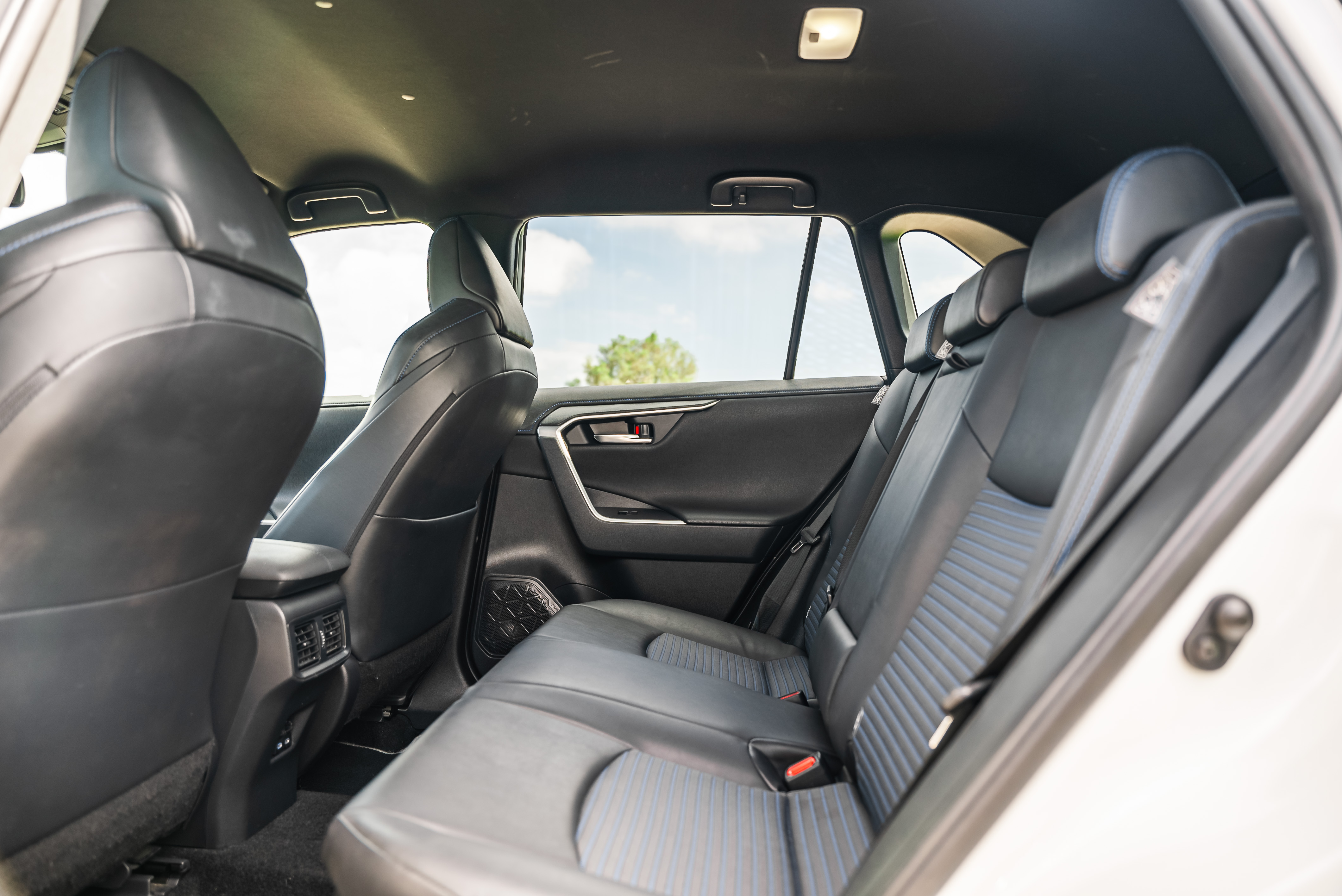 TOYOTA RAV4 RAV4 2.5 Hybrid Dynamic Force SQUARE Collection