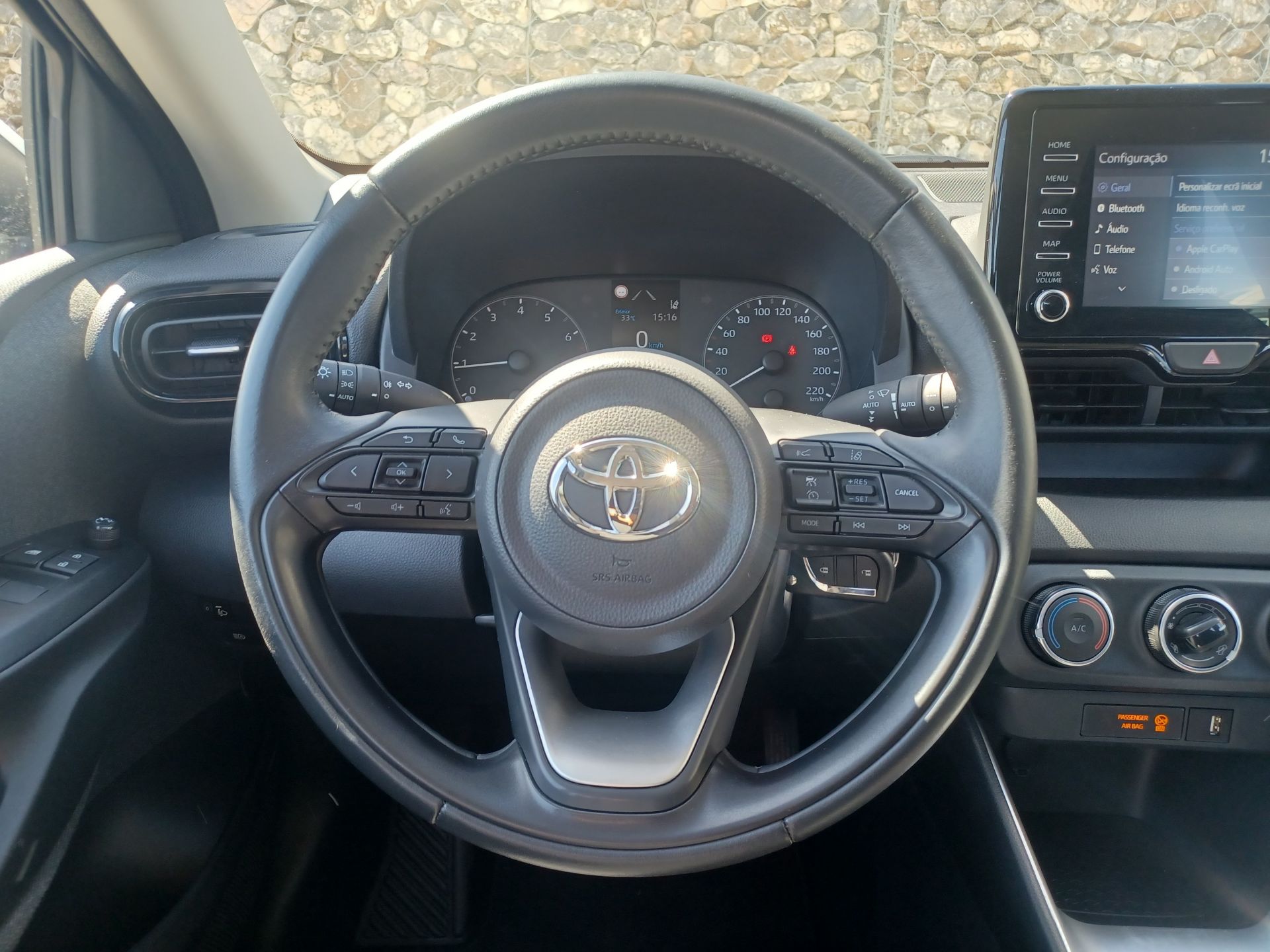 TOYOTA YARIS Yaris 1.0 Comfort Plus