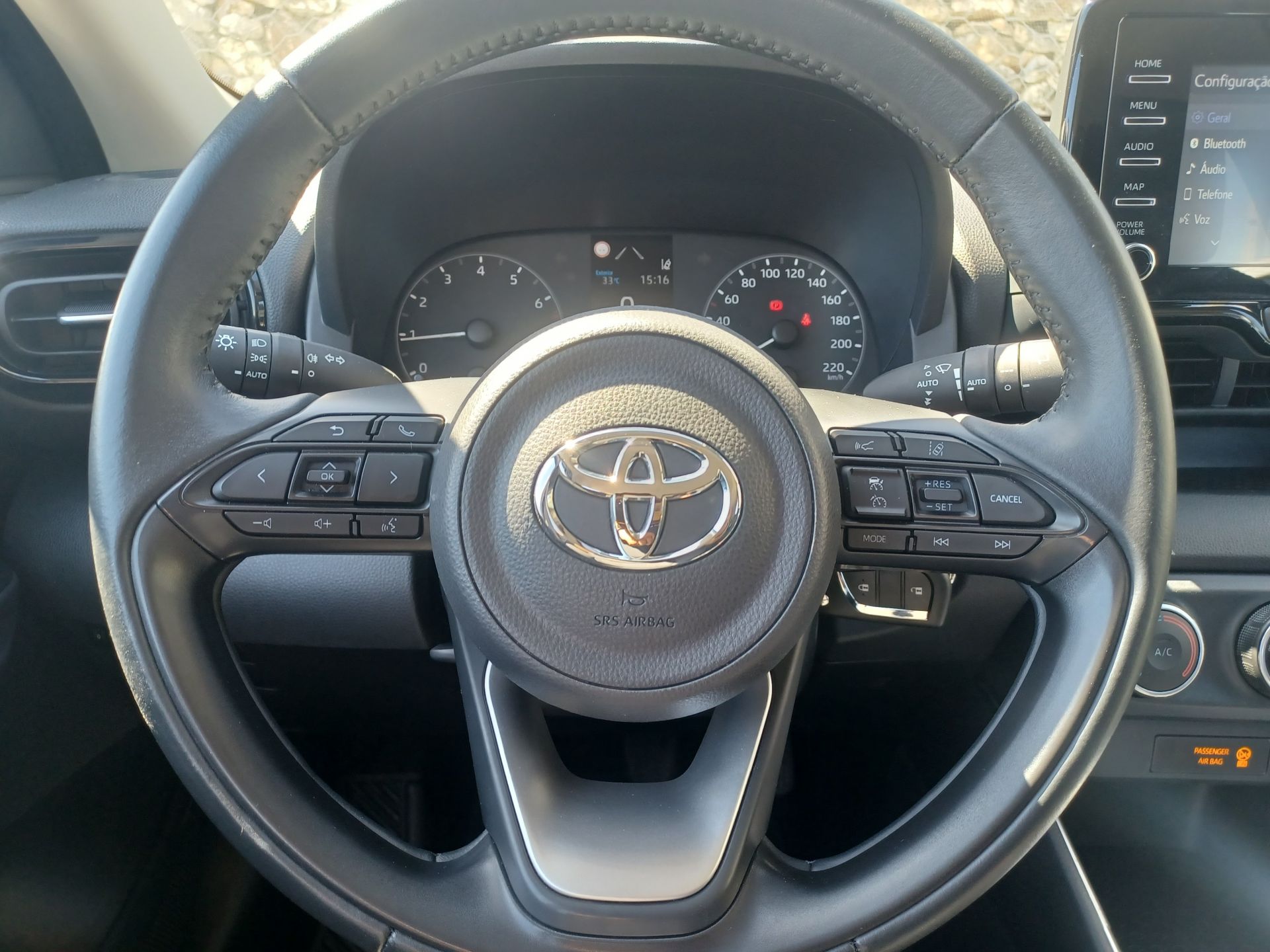 TOYOTA YARIS Yaris 1.0 Comfort Plus