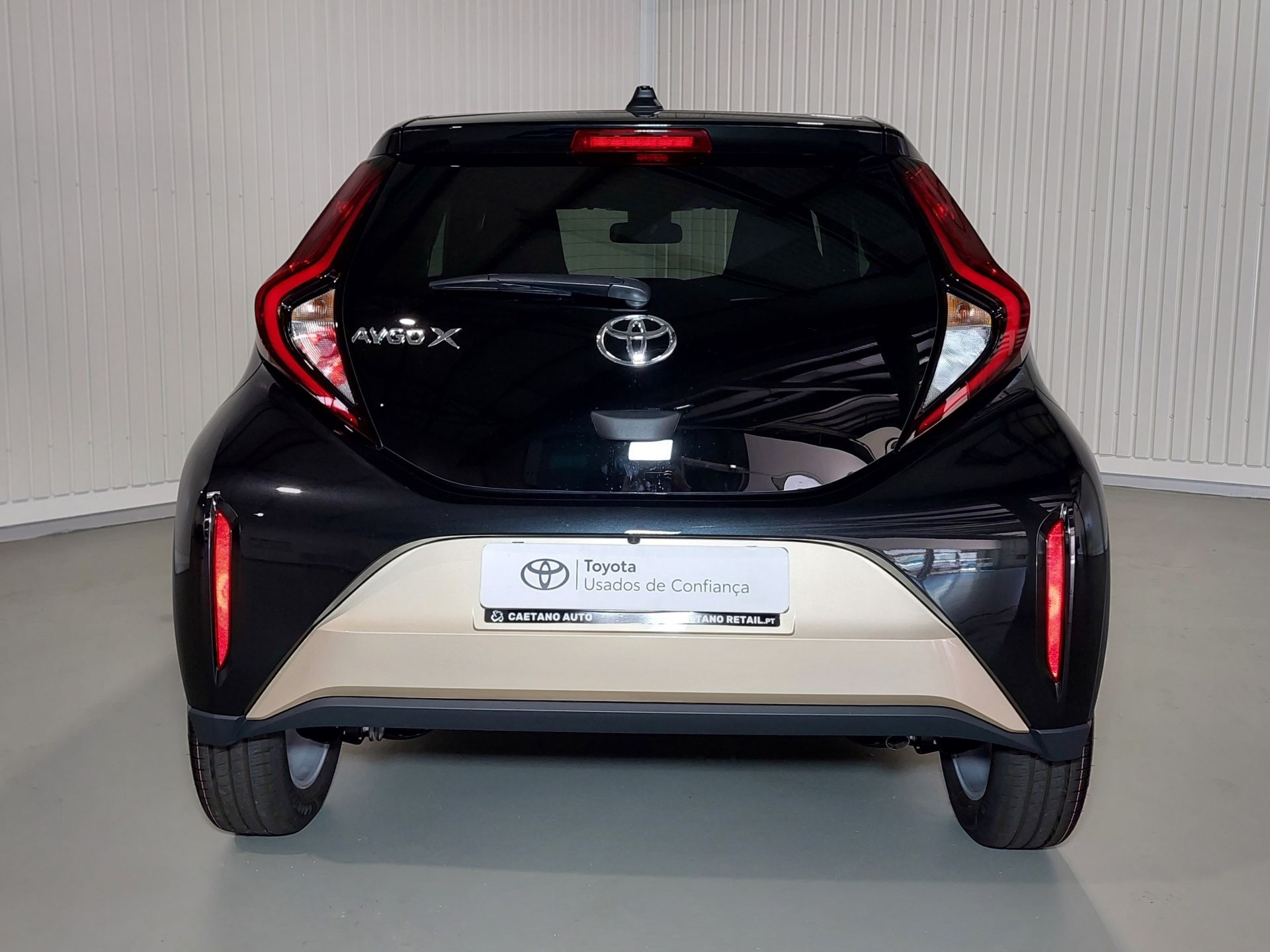 TOYOTA AYGO X 22-24 Aygo X 1.0 Envy