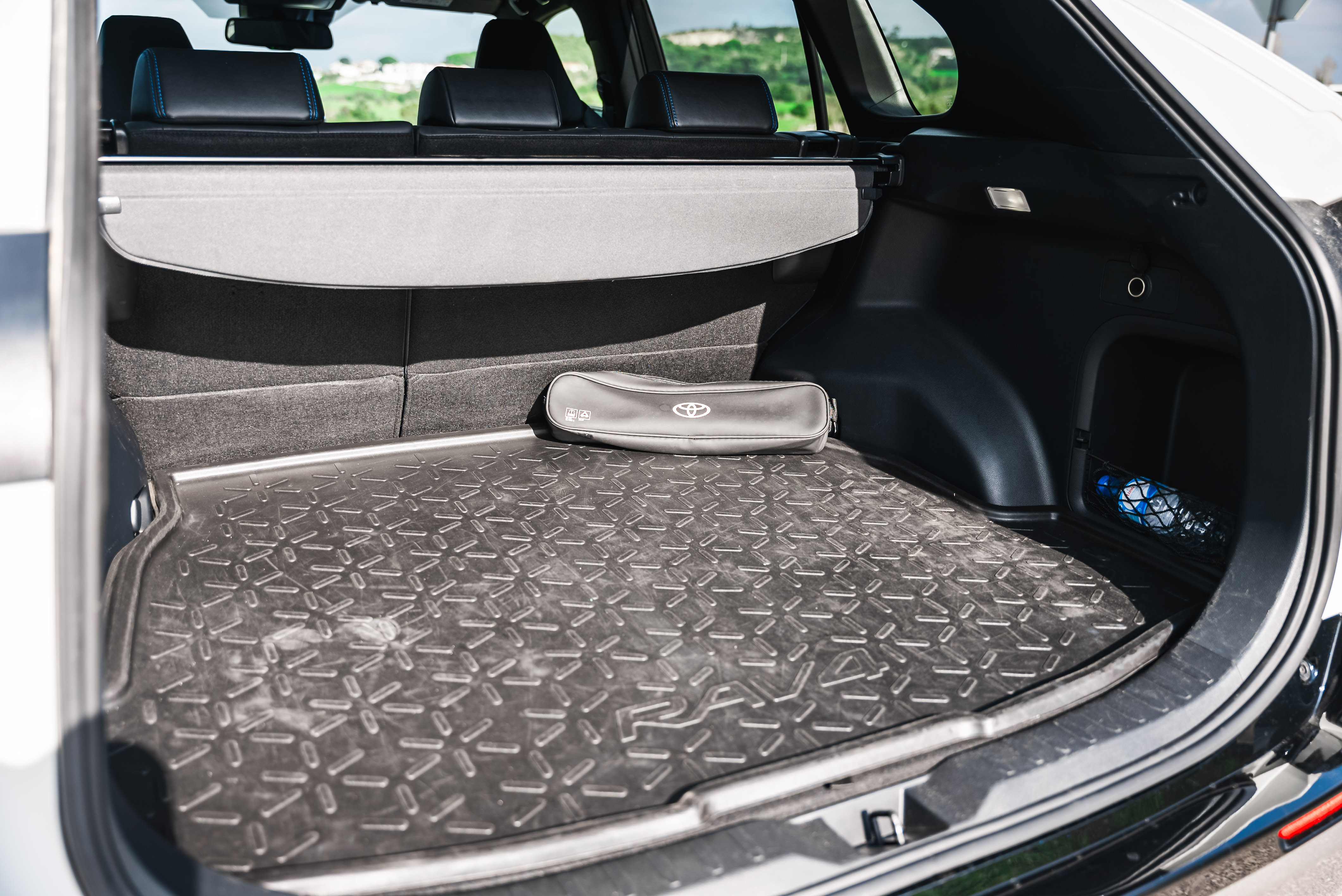 TOYOTA RAV4 RAV4 2.5 Hybrid Dynamic Force SQUARE Collection