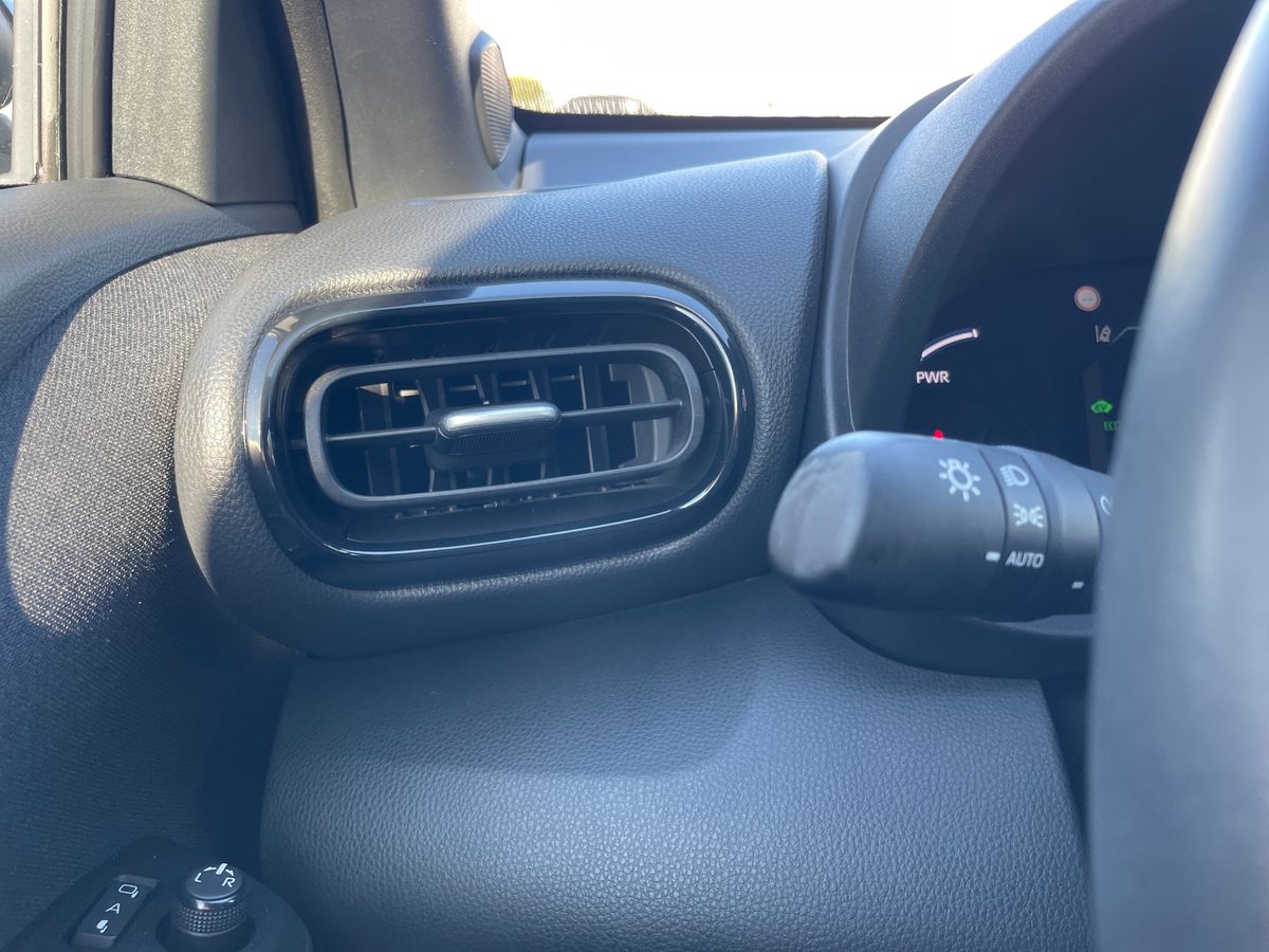 TOYOTA YARIS CROSS Yaris Cross 1.5 Hybrid Dynamic Force SQUARE Collection AWD