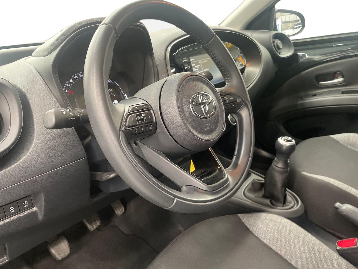 TOYOTA AYGO X Aygo X play 1.0G