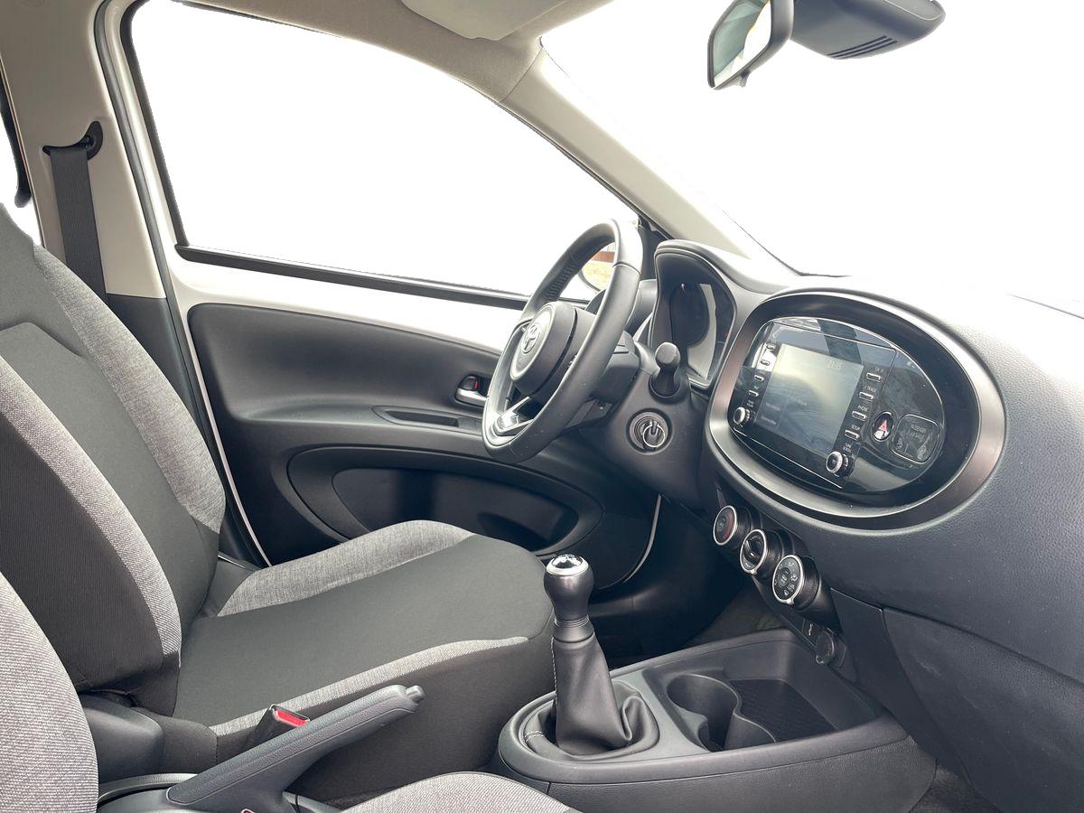 TOYOTA AYGO X Aygo X play 1.0G