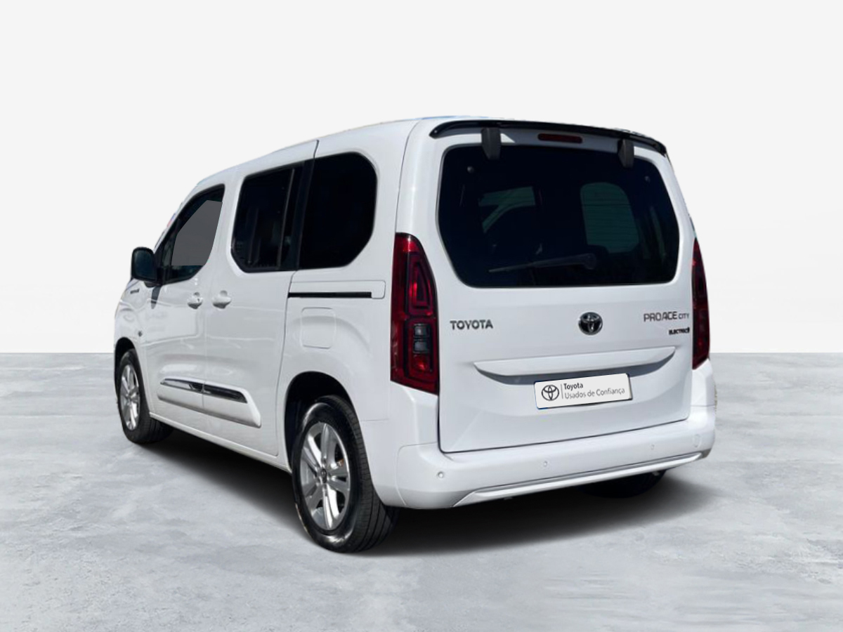 TOYOTA PROACE CITY VERSO BEV Proace City Verso BEV L1 50kWh Exclusive