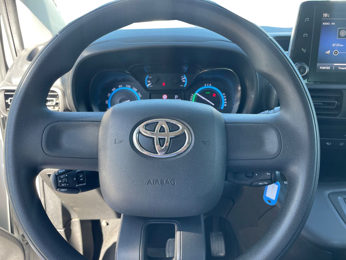 TOYOTA PROACE CITY VERSO BEV Proace City Verso BEV L1 50kWh Exclusive