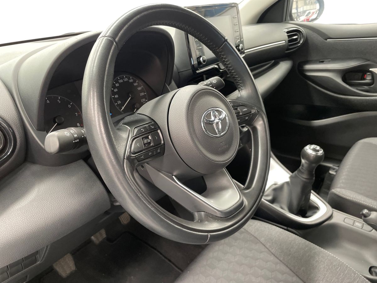 TOYOTA YARIS Yaris 1.0 Comfort Plus