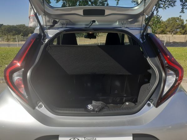 TOYOTA AYGO X Aygo X play 1.0G