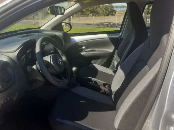 TOYOTA AYGO X Aygo X play 1.0G