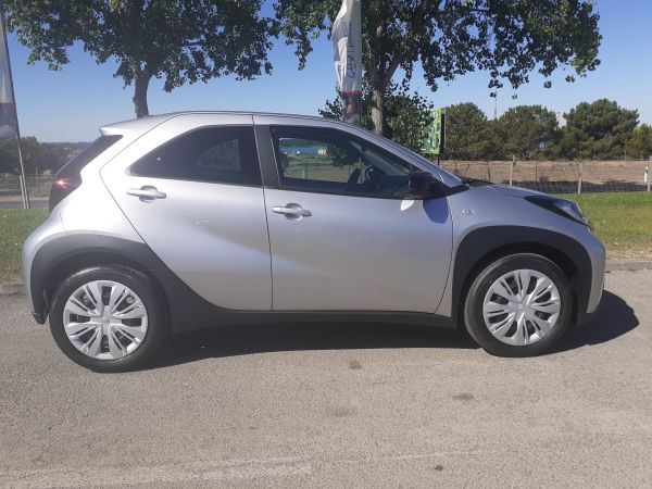 TOYOTA AYGO X Aygo X play 1.0G