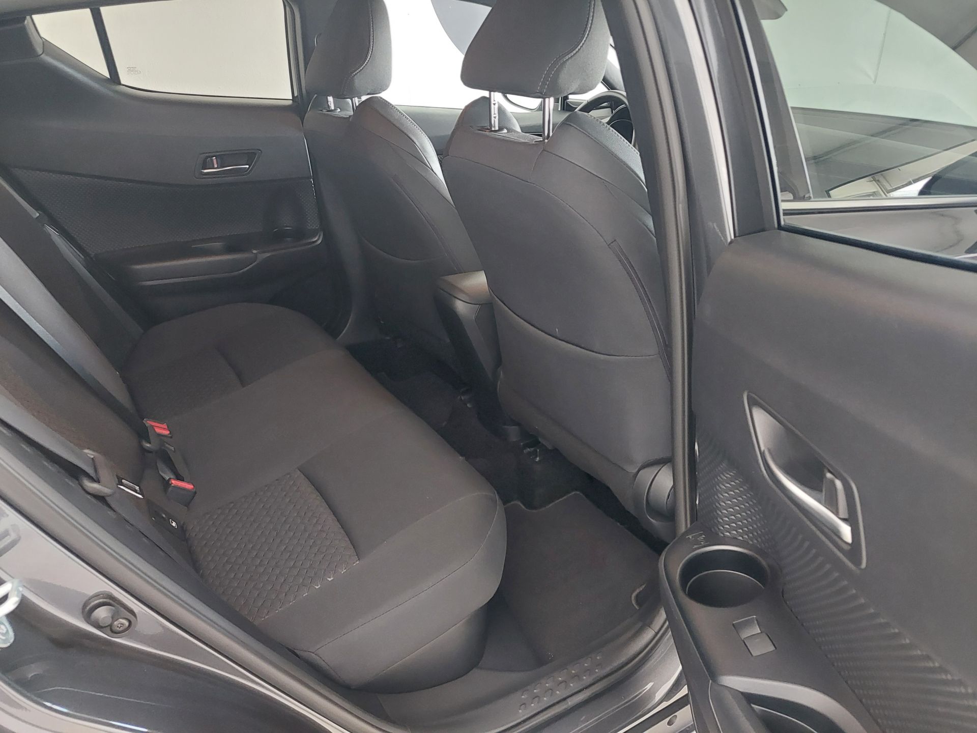 TOYOTA TOYOTA C-HR Toyota C-HR 1.8 Hybrid SQUARE Collection