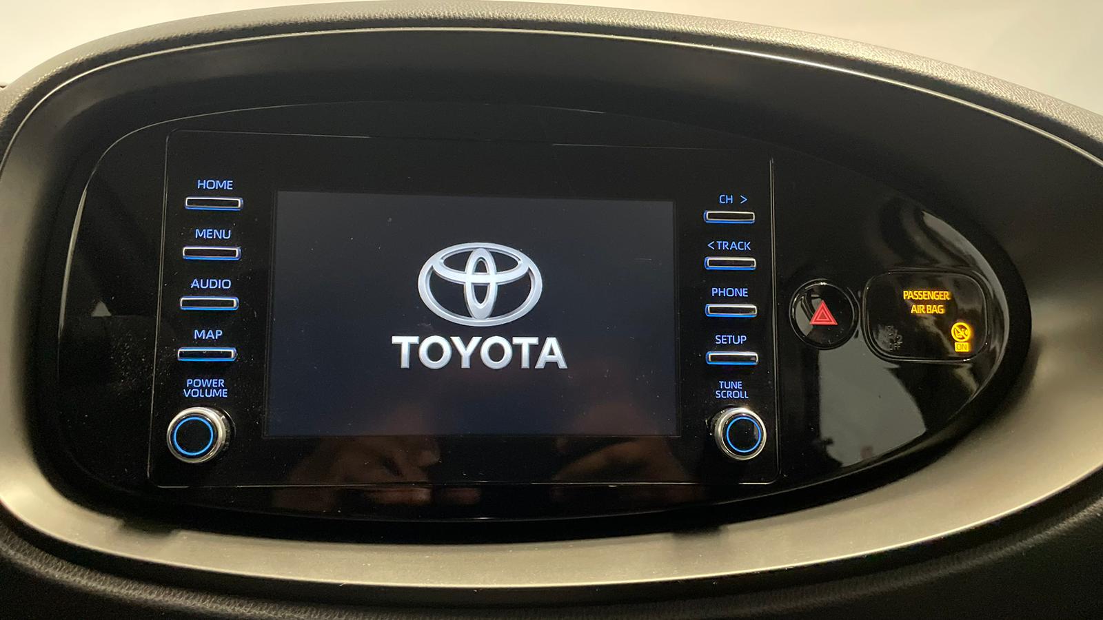 TOYOTA AYGO X Aygo X play 1.0G