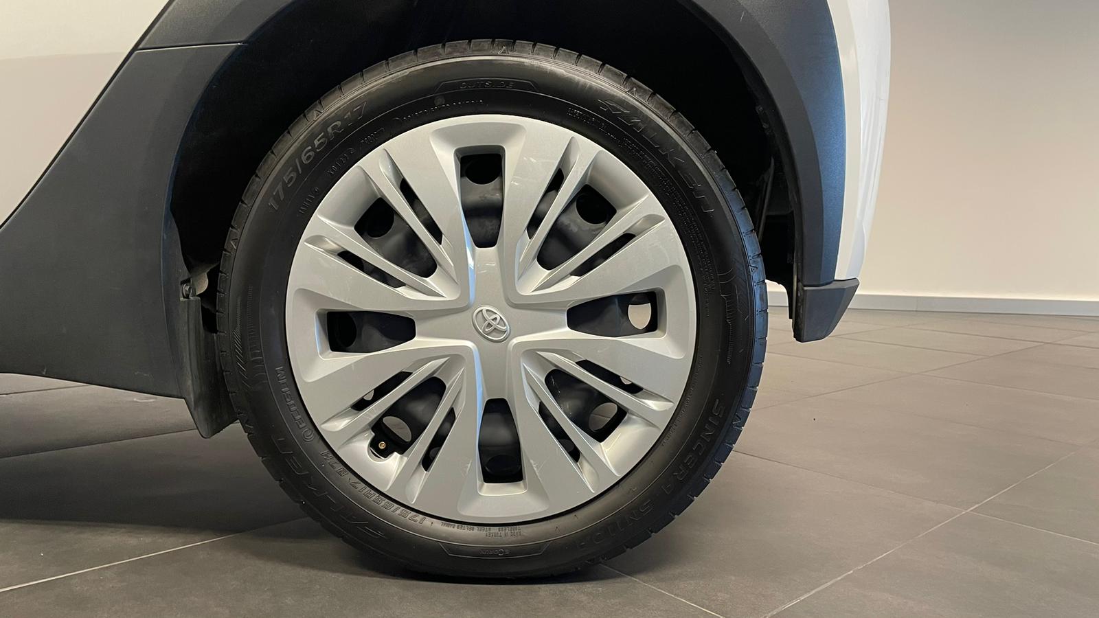 TOYOTA AYGO X Aygo X play 1.0G