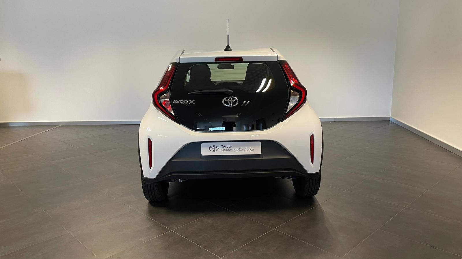 TOYOTA AYGO X Aygo X play 1.0G