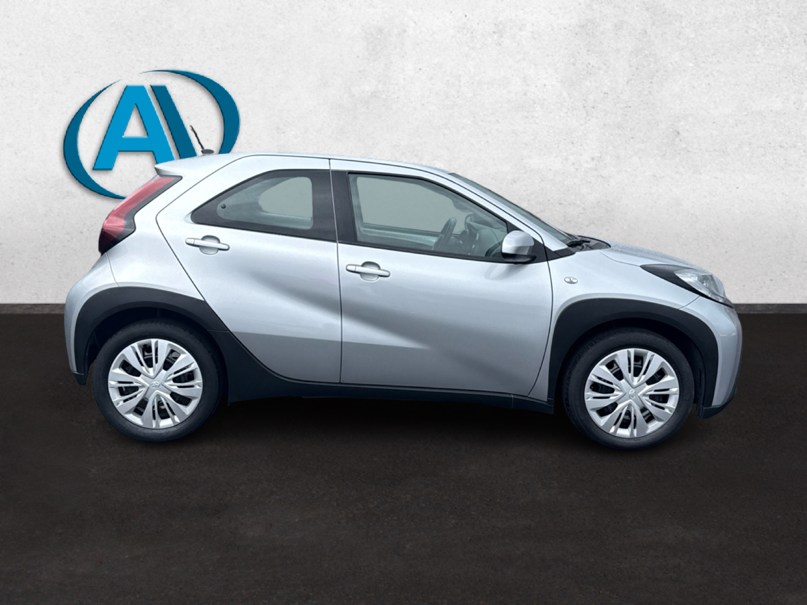 TOYOTA AYGO X Aygo X play 1.0G