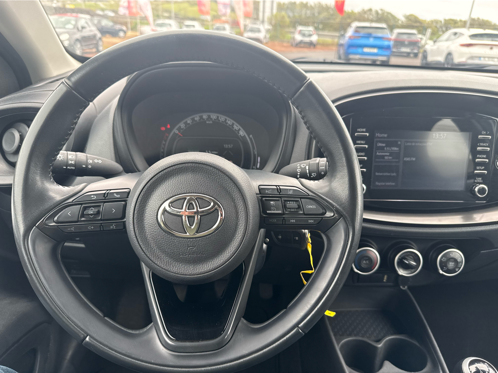 TOYOTA AYGO X Aygo X play 1.0G