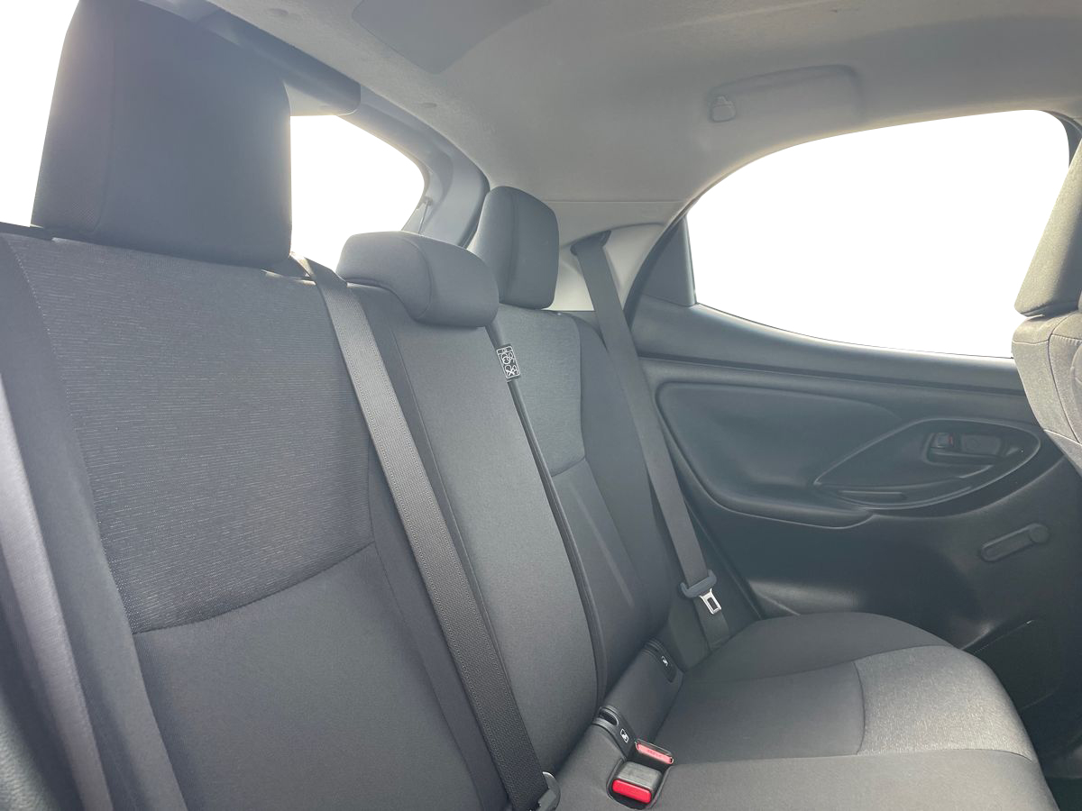 TOYOTA YARIS Yaris 1.0 Comfort