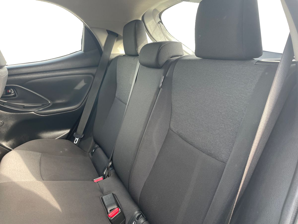 TOYOTA YARIS Yaris 1.0 Comfort
