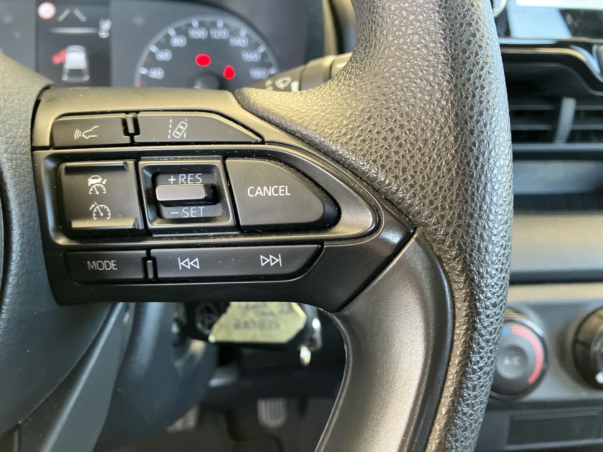 TOYOTA YARIS Yaris 1.0 Comfort