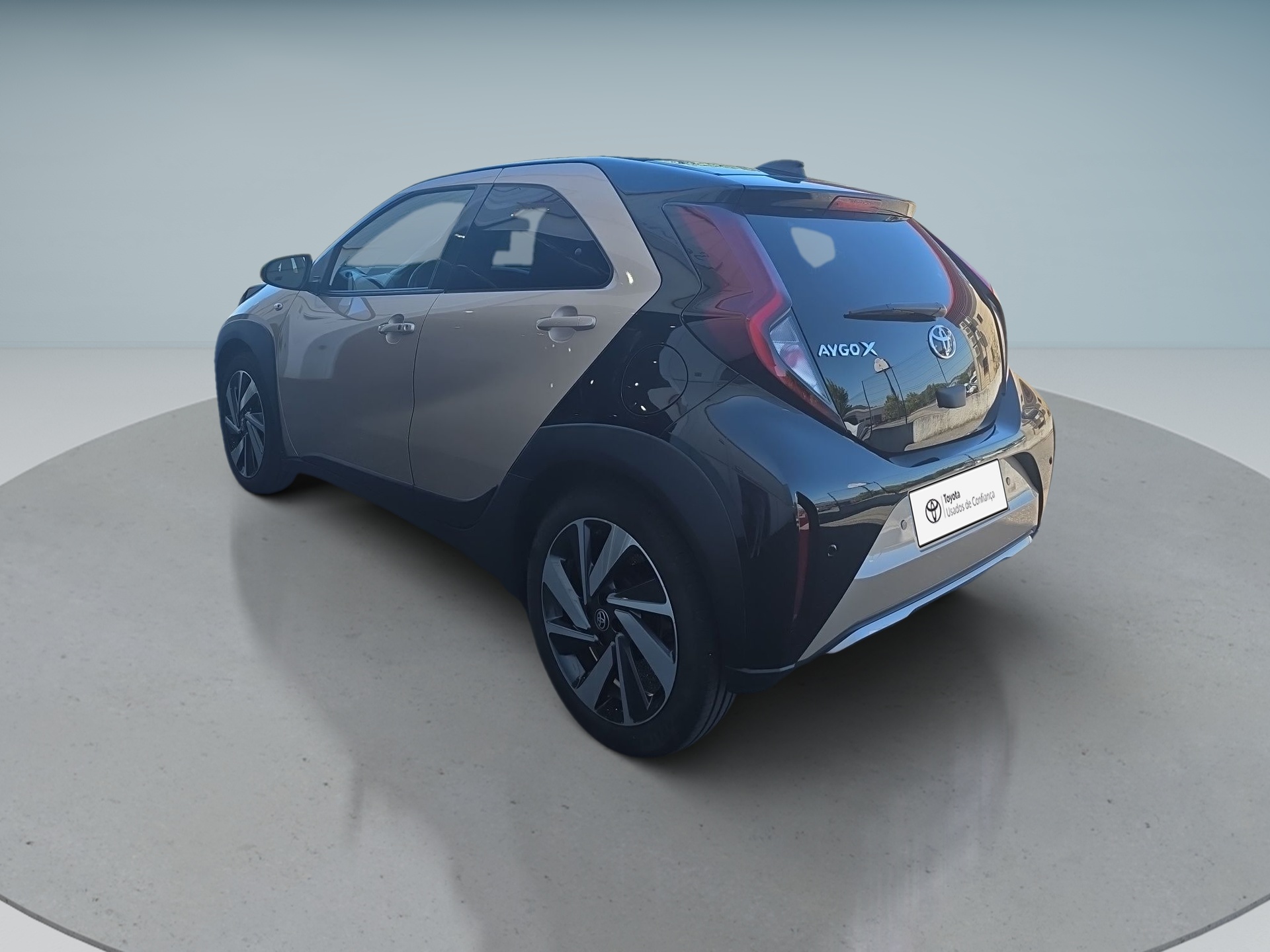 TOYOTA AYGO X Aygo X envy 1.0G MT