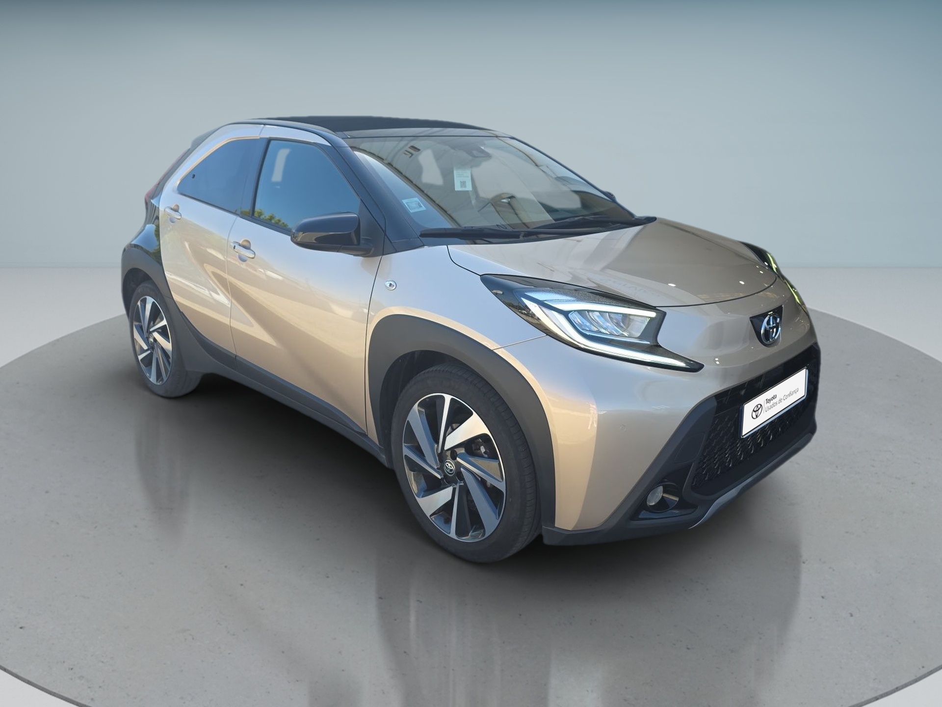 TOYOTA AYGO X Aygo X envy 1.0G MT