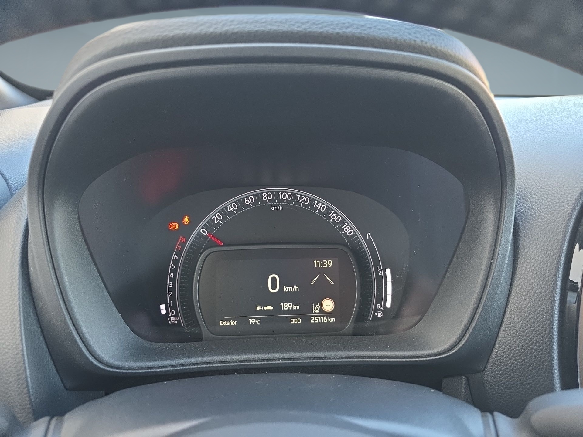 TOYOTA AYGO X Aygo X envy 1.0G MT