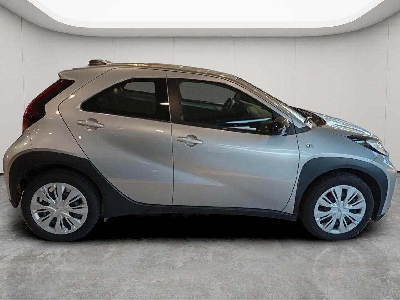 TOYOTA AYGO X Aygo X play 1.0G