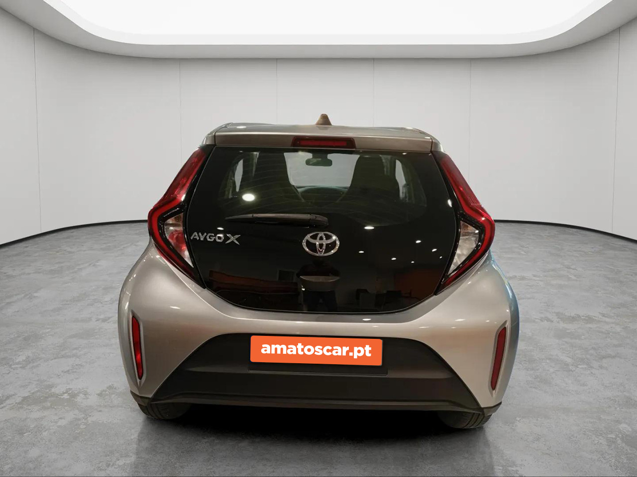 TOYOTA AYGO X Aygo X play 1.0G