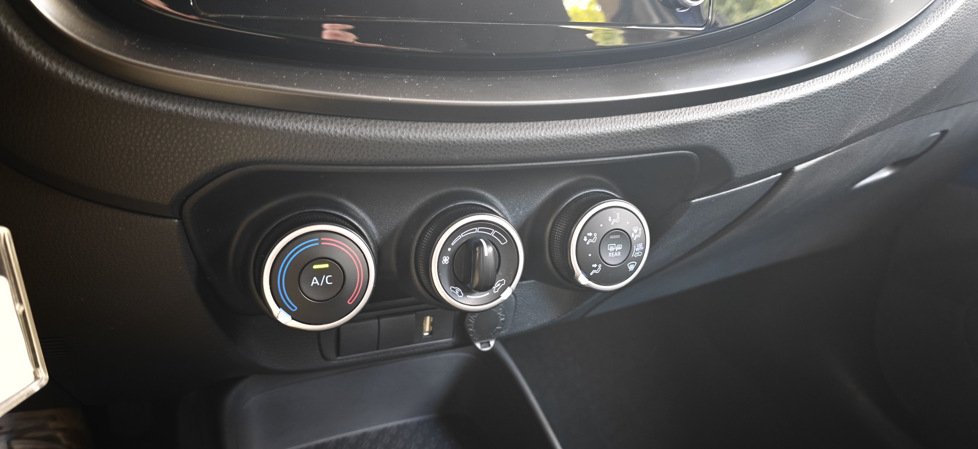TOYOTA AYGO X Aygo X play 1.0G