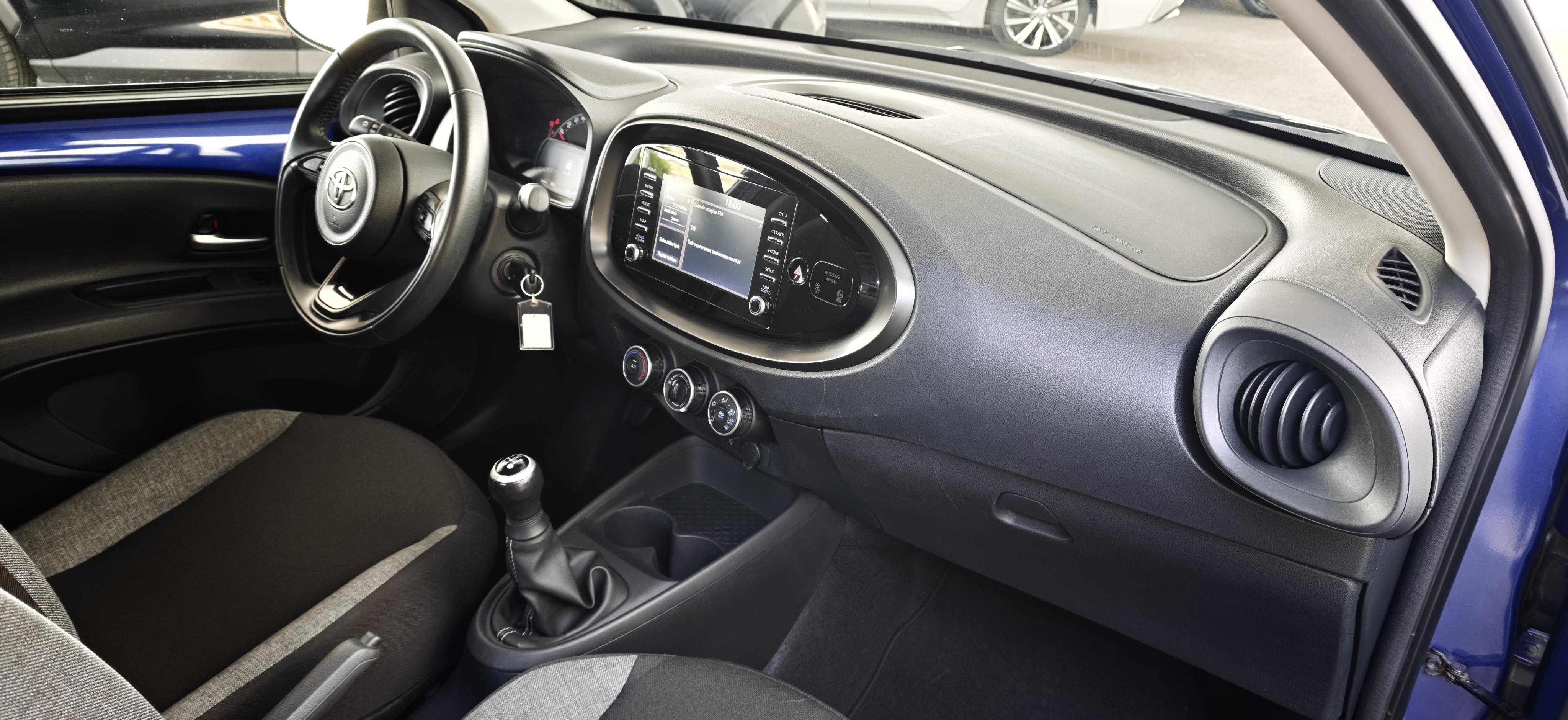 TOYOTA AYGO X Aygo X play 1.0G
