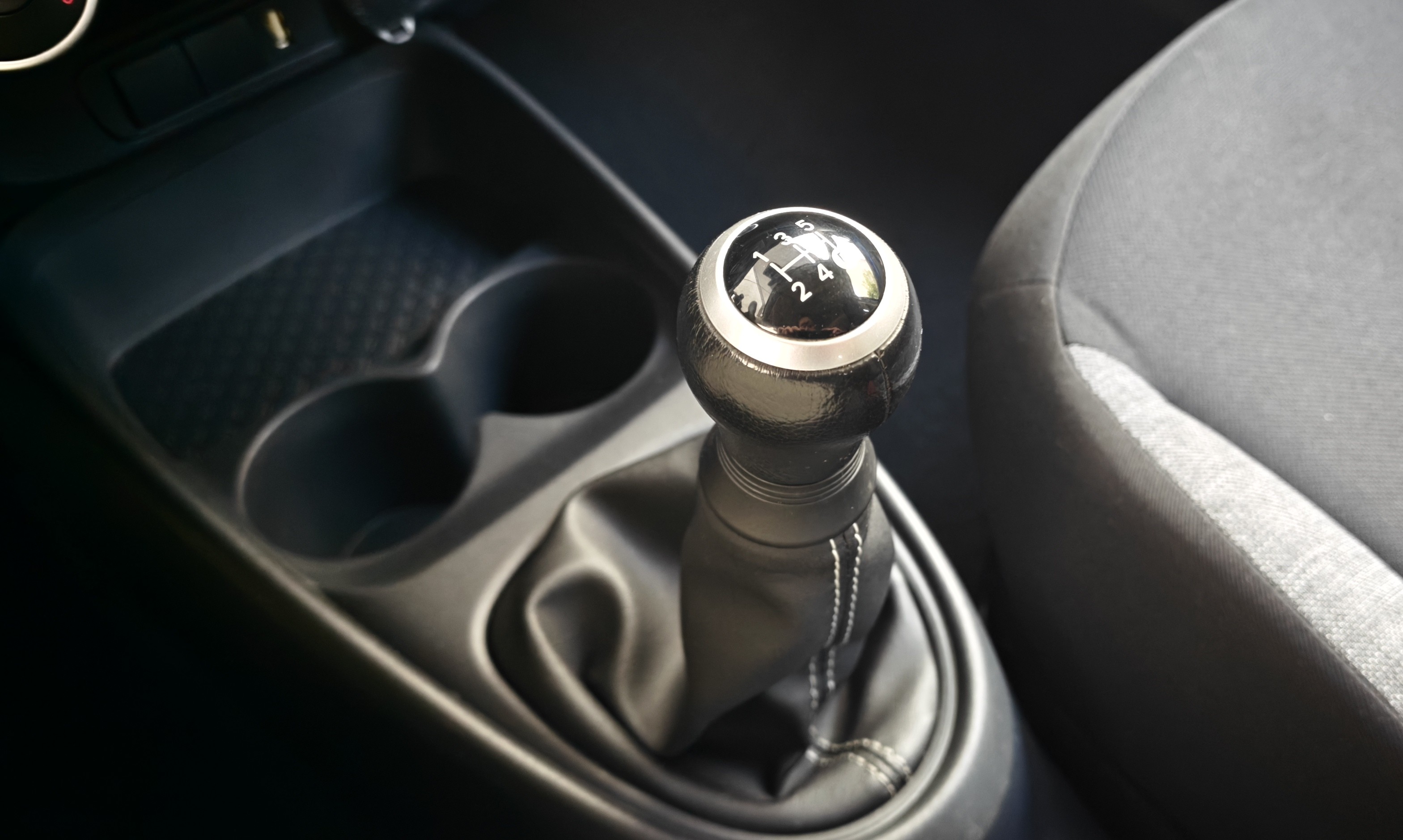 TOYOTA AYGO X Aygo X play 1.0G