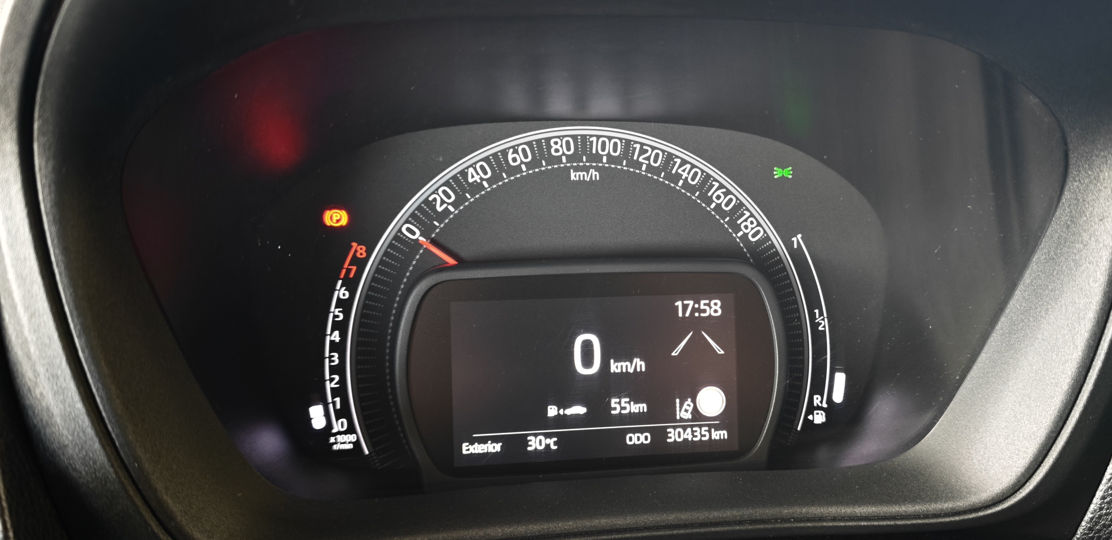 TOYOTA AYGO X Aygo X play 1.0G