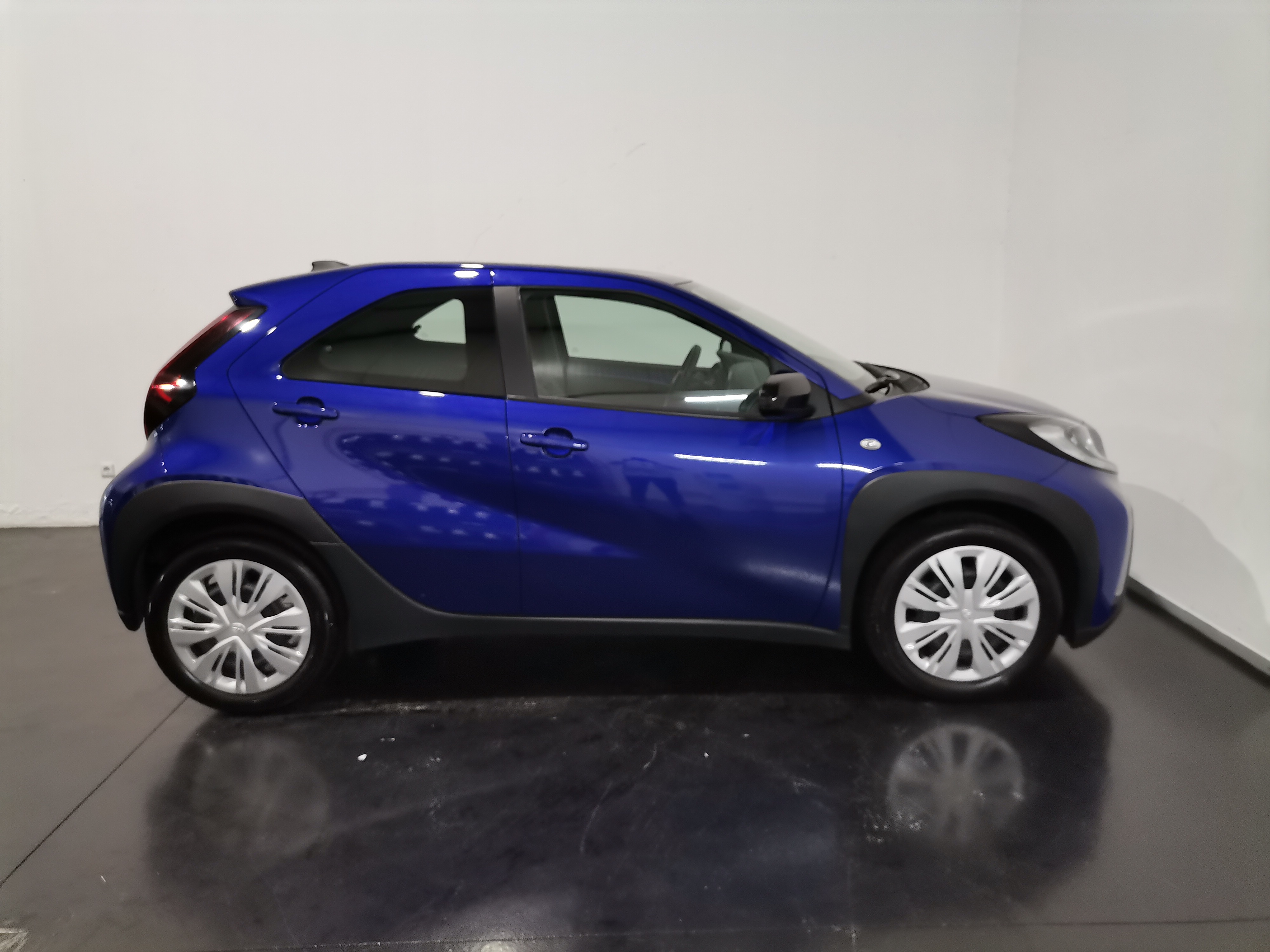 TOYOTA AYGO X Aygo X play 1.0G