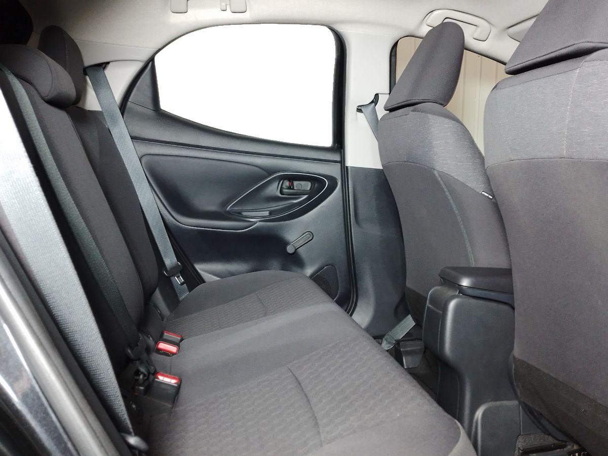 TOYOTA YARIS Yaris 1.5 Hybrid Dynamic Force Comfort Plus
