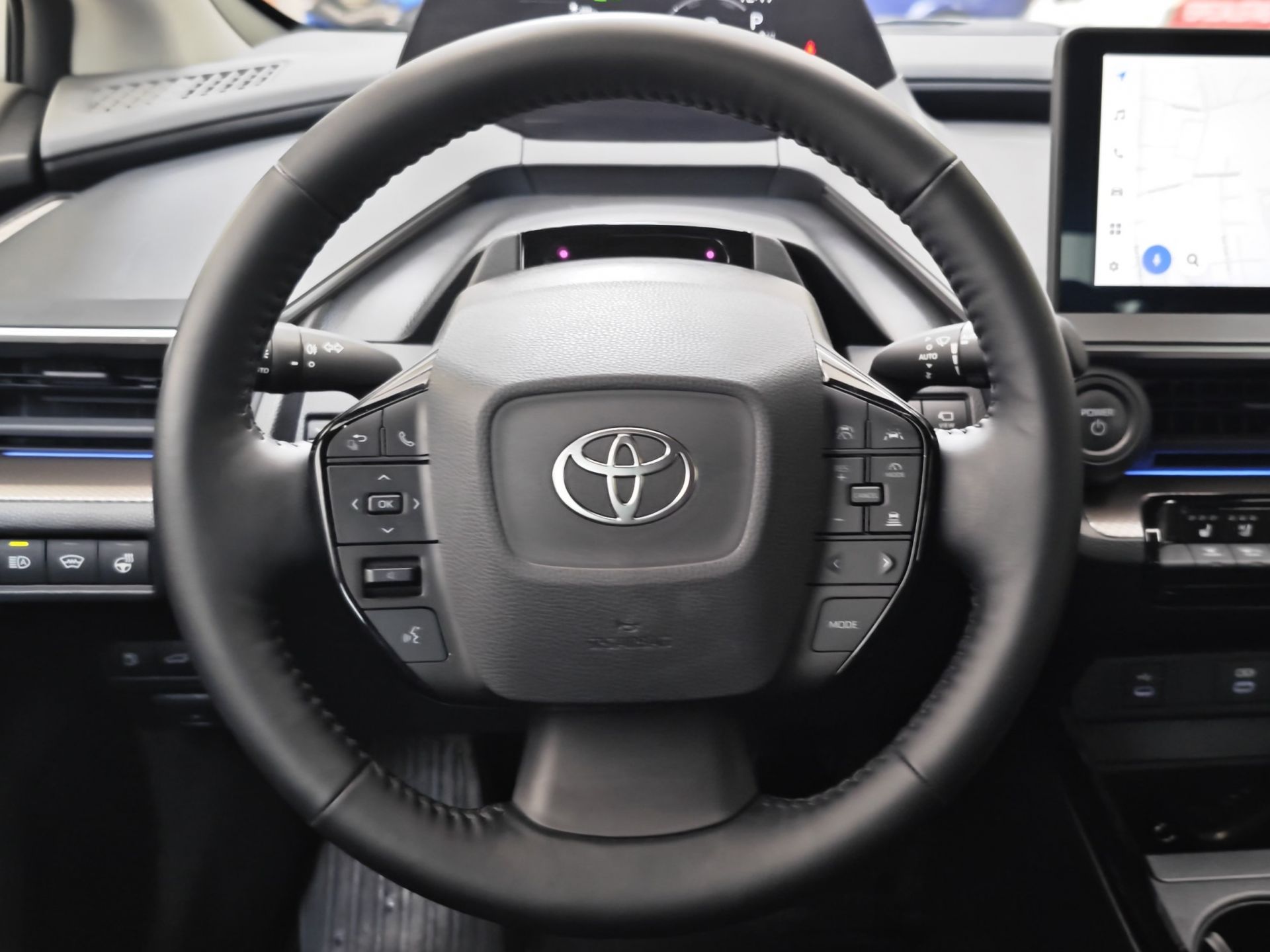 TOYOTA PRIUS 23- Prius 2.0 Plug-in Premium