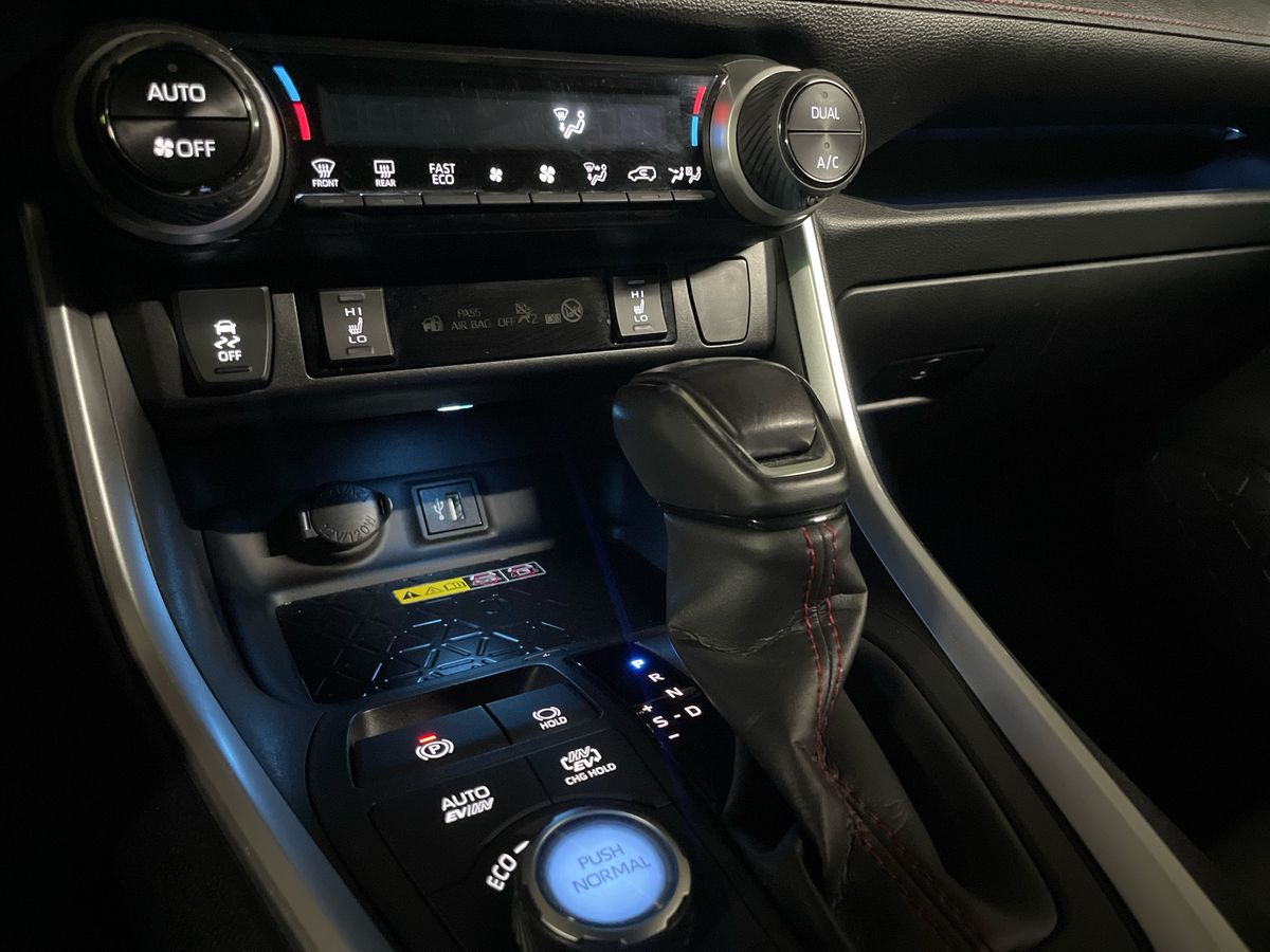 TOYOTA RAV4 PLUG-IN RAV4 Plug-in 2.5 Hybrid Dynamic Force SQUARE Collection AWD-i