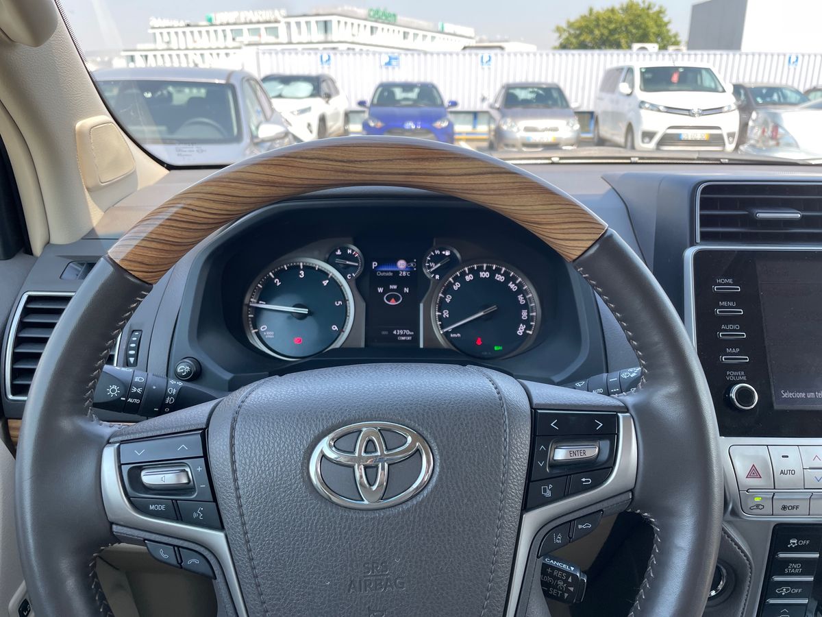 TOYOTA LAND CRUISER Land Cruiser 2.8D 5P T/A