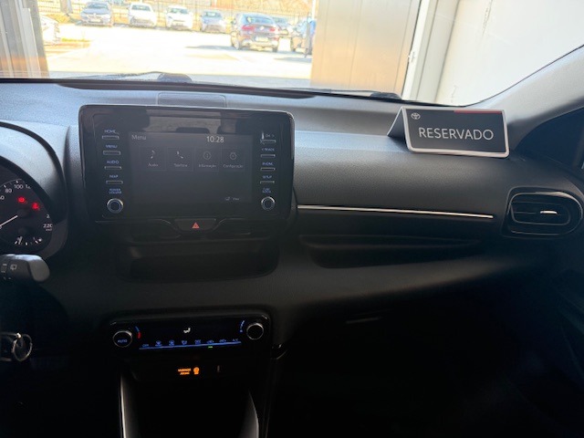 TOYOTA YARIS Yaris 1.5 Hybrid Dynamic Force Comfort Plus