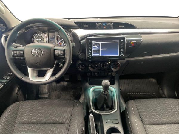 TOYOTA HILUX 2.4D 4x4 Tracker