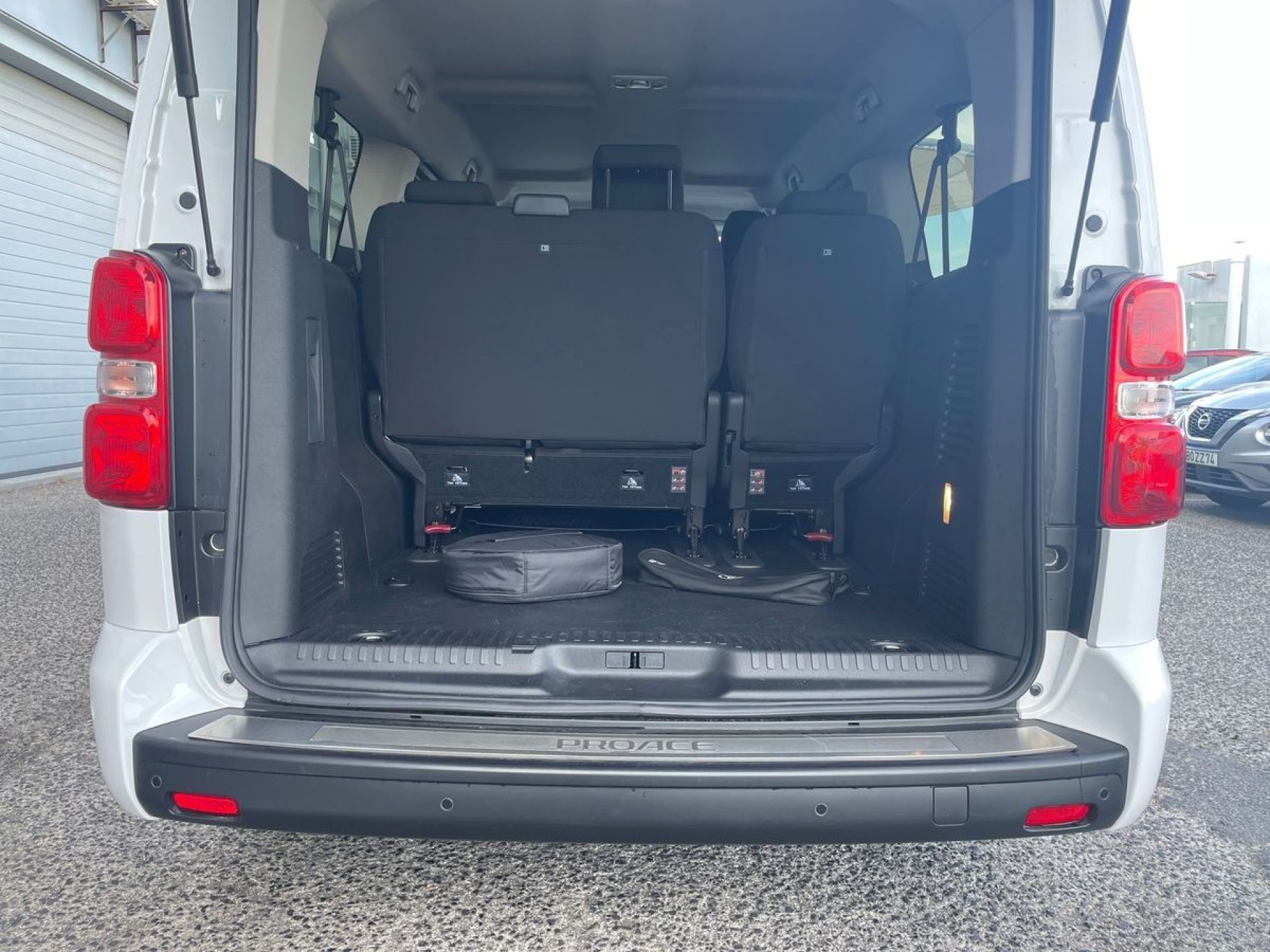 TOYOTA PROACE VERSO BEV Proace Verso BEV L2 75kWh Exclusive