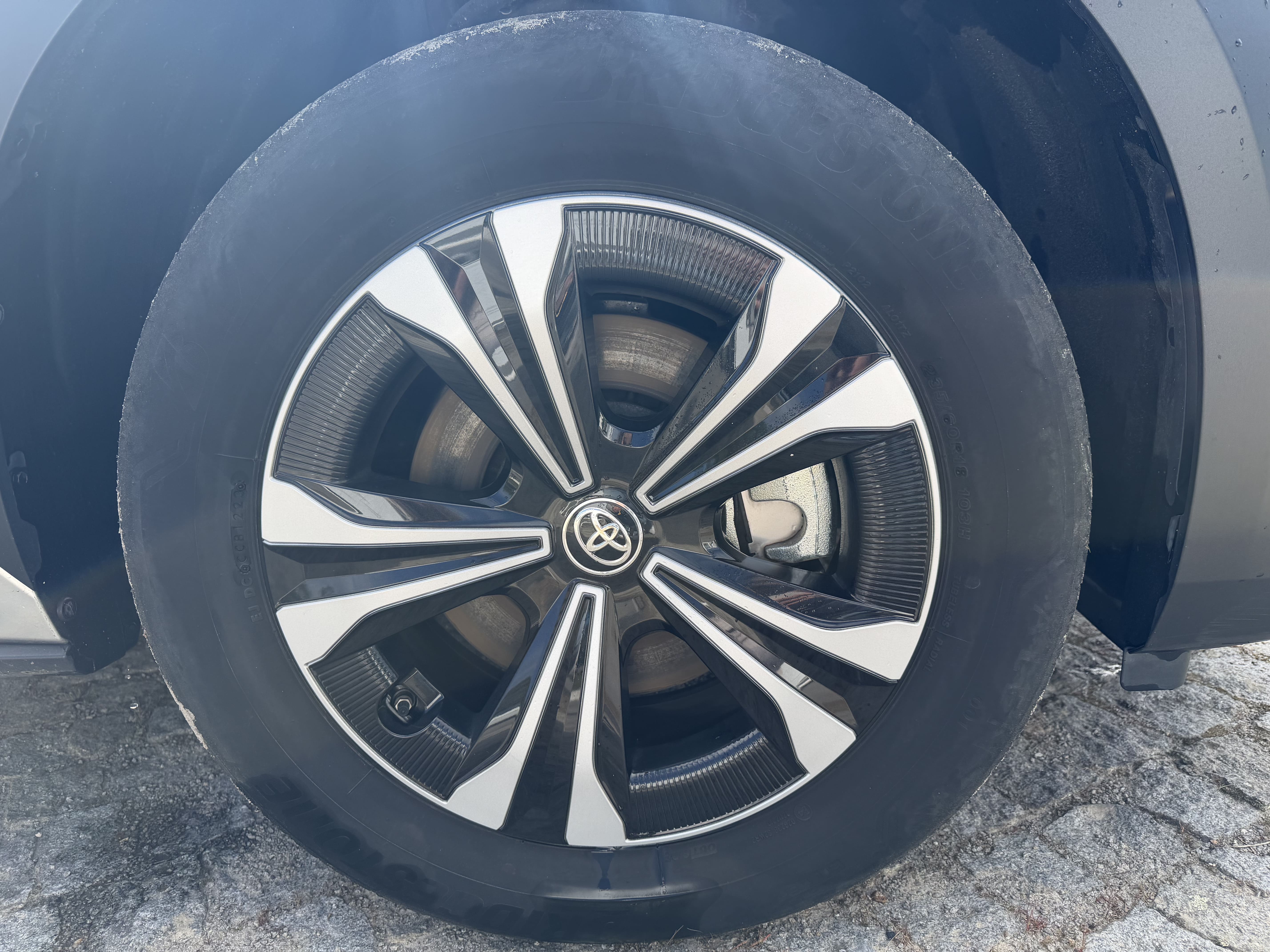 TOYOTA BZ4X bZ4X BEV 71,4kWh Premium