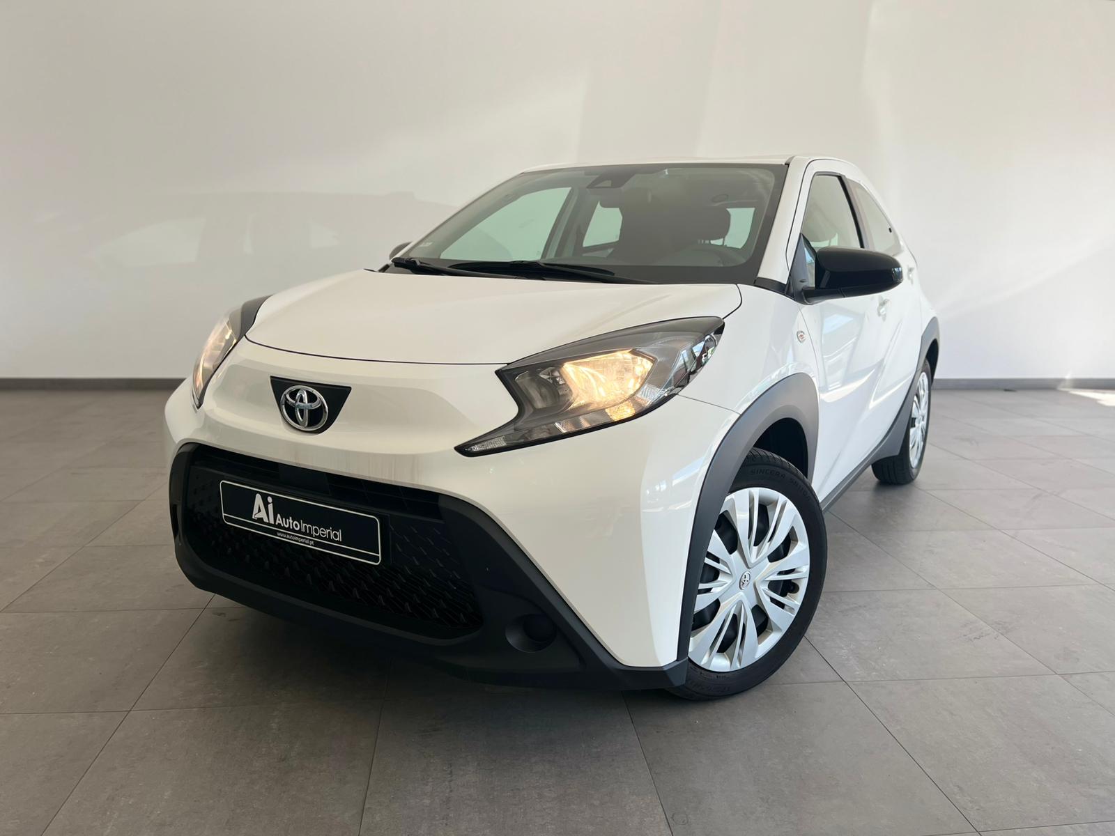 TOYOTA AYGO X Aygo X play 1.0G