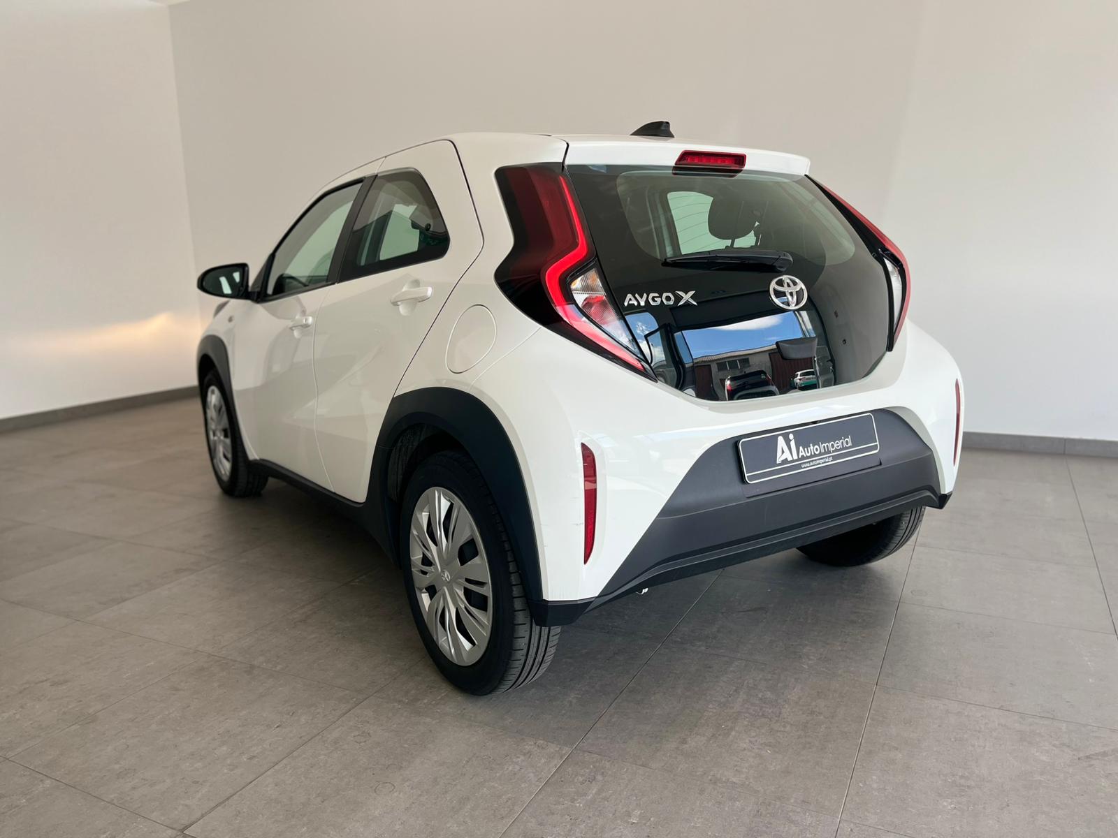 TOYOTA AYGO X Aygo X play 1.0G