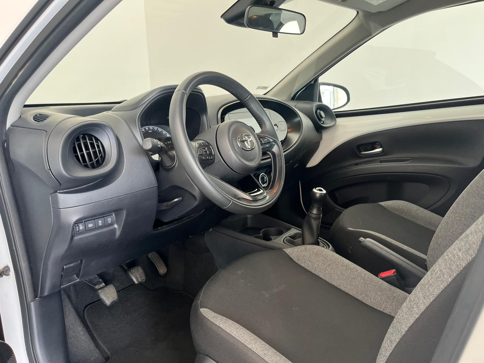 TOYOTA AYGO X Aygo X play 1.0G