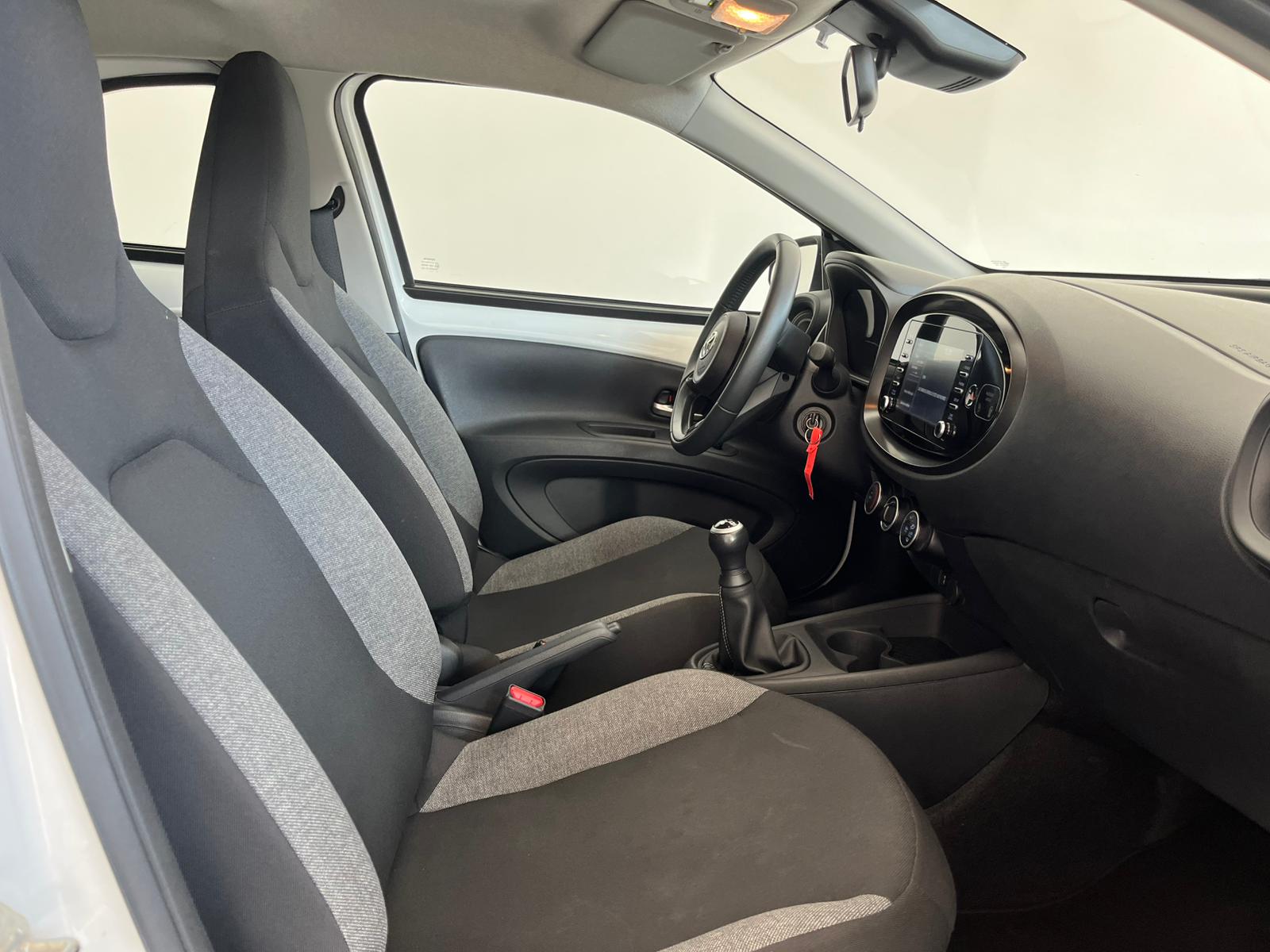 TOYOTA AYGO X Aygo X play 1.0G