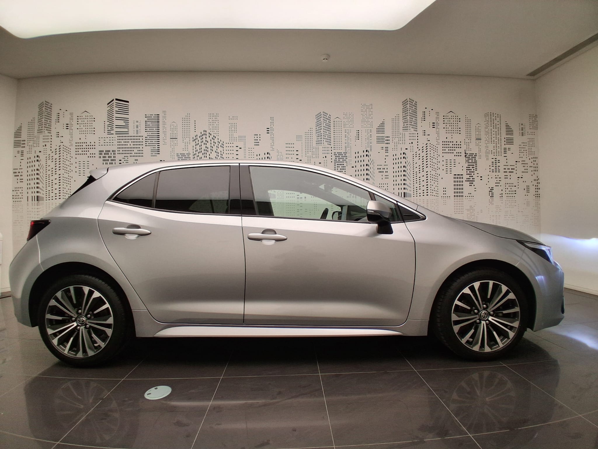 TOYOTA COROLLA HB Corolla HB 1.8 Hybrid Comfort Plus