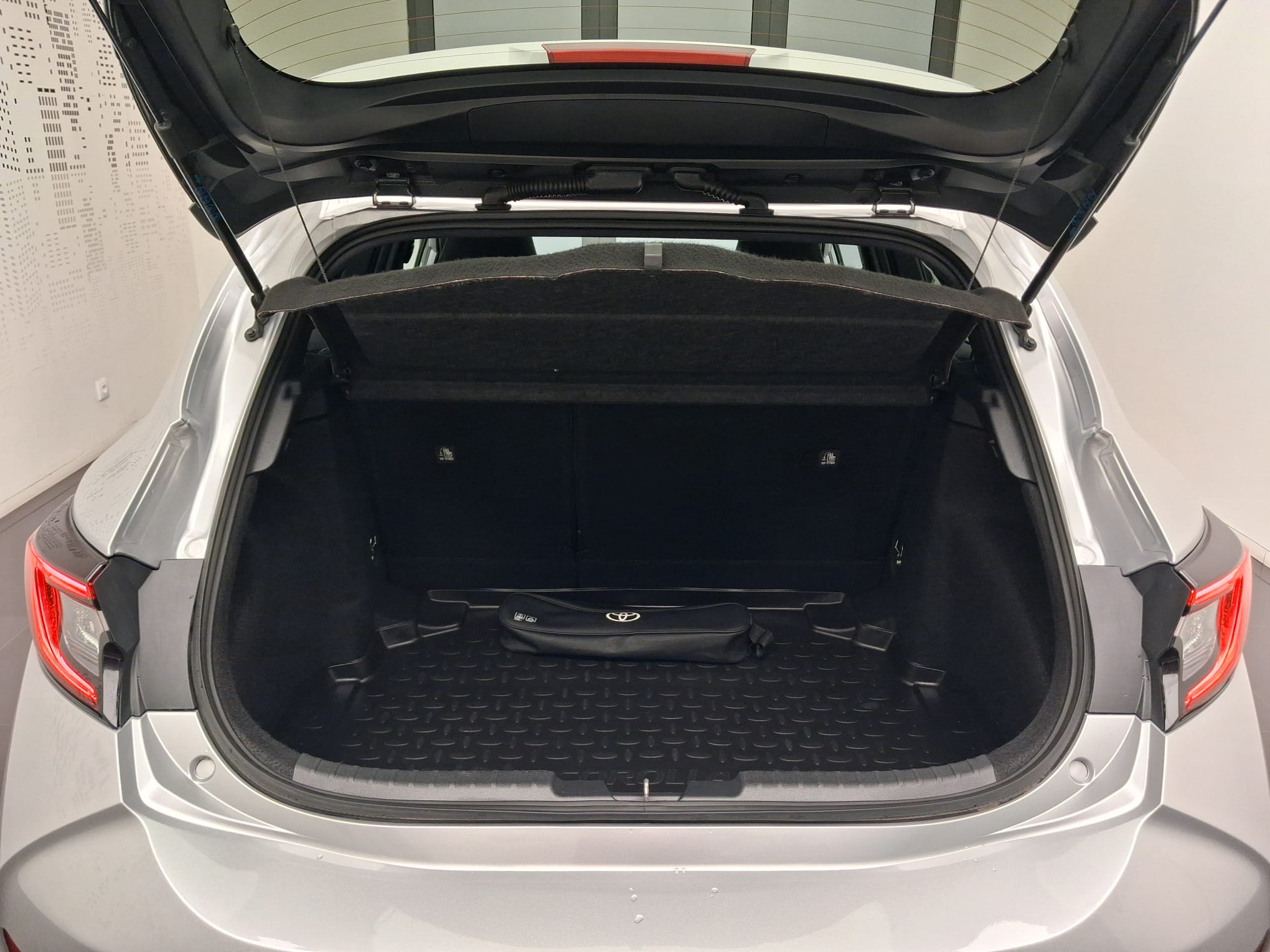 TOYOTA COROLLA HB Corolla HB 1.8 Hybrid Comfort Plus